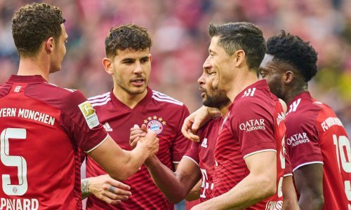 Nogometaši Bayerna osigurali su deseti naslov u nizu, a već su se našli na meti žestokih kritika; evo što im se stavlja na dušu