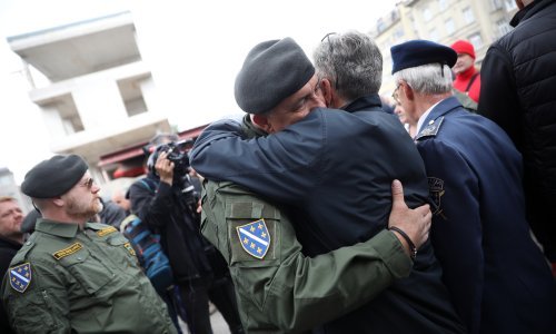 U Sarajevu obilježeno 30 godina od prvog sukoba s vojskom JNA; istog dana otet je tadašnji predsjednik Izetbegović