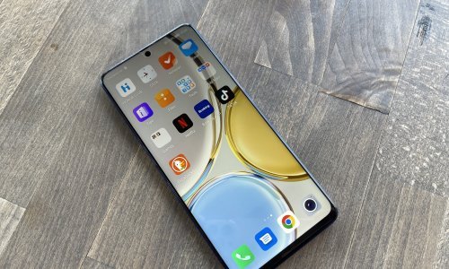 [FOTO] Velik ekran za velike štedljivce - isprobali smo Honor Magic4 Lite 5G