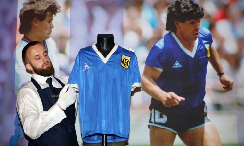 Maradonin dres u kojem je zabio gol 'Božjom rukom' prodan za nevjerojatan iznos; srušena su dva rekorda u svijetu sporta