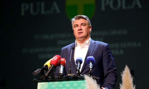 [FOTO] Milanović na obilježavanju Dana grada Pule: 'Istra vrlo dobro zna - ostati čist, uspravan, pošten, ali gledati svoj interes i znati gdje ti je mjesto'