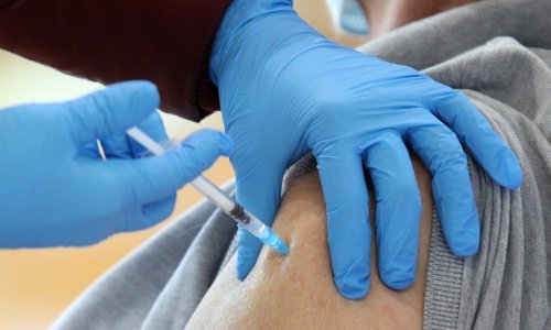 EMA se nada da će se prilagođena cjepiva protiv covid varijanti odobriti do jeseni