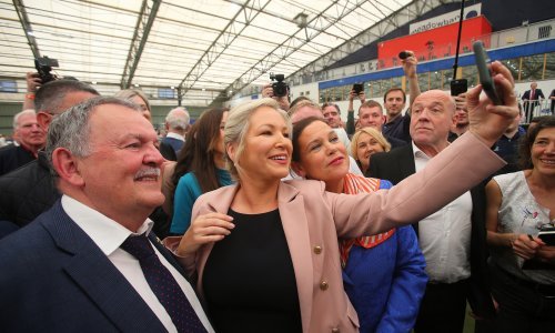 Pobjeda Sinn Feina korak prema ujedinjenju Irske, dokinuto stoljeće dominacije probritanskih stranka