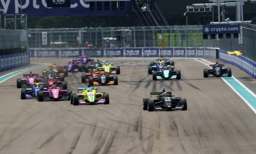 [FOTO] Super uzbudljive kvalifikacije za VN Miamija; Ferrarijevi bolidi za dlaku nadmašili one od Red Bulla, a jasno je da nas u nedjelju čeka ludnica