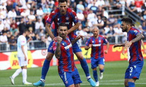 [VIDEO/FOTO] Velika pobjeda Hajduka u Jadranskom derbiju! Livaja i Mikanović srušili Rijeku i doveli Bijelima bitna tri boda u borbi za prvo mjesto HT Prve lige