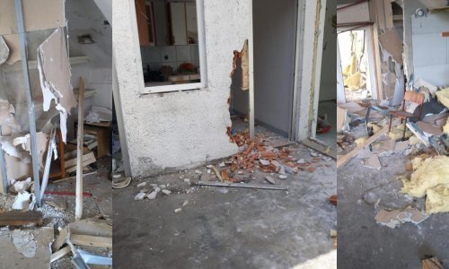 [FOTO/VIDEO] Nastavlja se sukob u Supetru: Hotelijeri tvrde da su vatrogasci tijekom noći bagerom pokušali srušiti dom