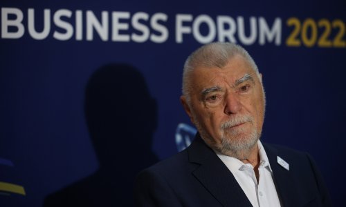 [VIDEO] Mesić: Opstanak BiH se dovodi u pitanje, za to je Zapad kriv