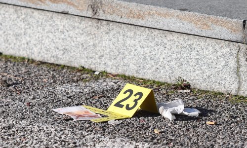 Lopov provalio u trgovinu, pa izazvao eksploziju bankomata kod Popovače