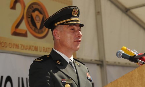 Ukradena službena značka zapovjednika Vojne policije prodaje se na aukciji