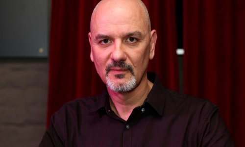 Tribina 'Razotkrivanje': Zoran Žmirić zagrebačkoj publici predstavlja svoj novi roman 'Hotel Wartburg'