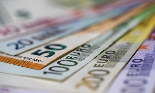 Manje od trećine građana smatra da je Hrvatska spremna za euro, s novom valutom očekuju i više cijene