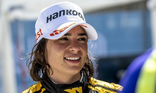 [FOTO] Žene kao vozačice u Formuli 1! Nije ih bilo pola stoljeća, a sada jedna hrabra Britanka želi na velika vrata ući u svijet rezerviran za muškarce