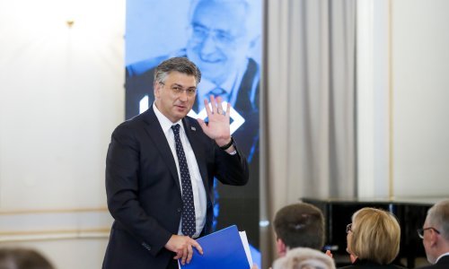 'Stvarajući suverenu Hrvatsku Tuđman je ostvario svoj i san mnogih naraštaja'