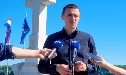 Penava: Prikrivanje i zapostavljanje bleiburških žrtava ponovni je pucanj u njih