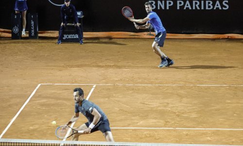 Nikola Mektić i Mate Pavić svladali umor, ali i što je još važnije, i suparnike Isnera i Schwartzman za obranu naslova