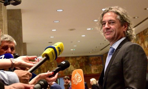 Slovenski parlament glasuje o novom mandataru Robertu Golobu