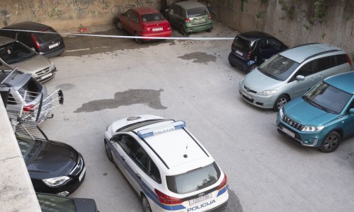 U garaži Split 3 izgorio auto, drugi oštećen