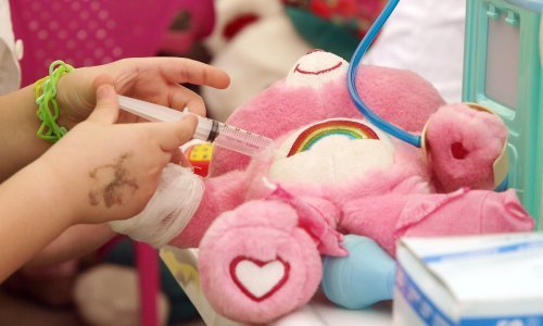 Je li SARS-CoV-2 povezan s neobjašnjivim slučajevima teškog hepatitisa u djece?