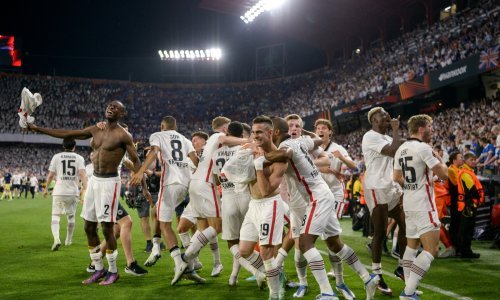 Eintracht na najdramatičniji mogući način došao do Europske lige! Još jedan Hrvat podigao cijenjeni trofej, a borbeni Rangersi završili u suzama