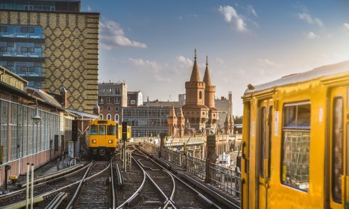 Njemačka najavila mjere pomoći građanima zbog inflacije: Jeftinije karte za prijevoz, 300 eura studentima i umirovljenicima...