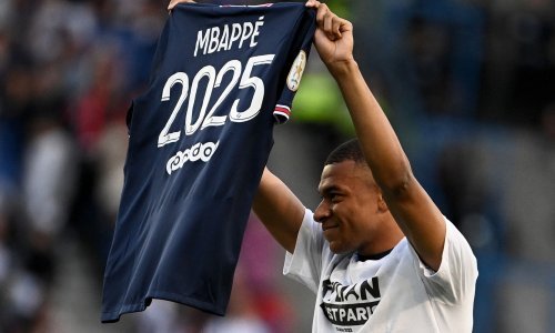 Službeno je! Kylian Mbappe ostaje u Parizu, poslao je poruku navijačima PSG-a, a zna se i na koliko godina je novi ugovor