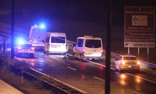 'Sve je puno čahura': Nakon sinoćnjeg obračuna operiran je propucani navijač, a ne policajac