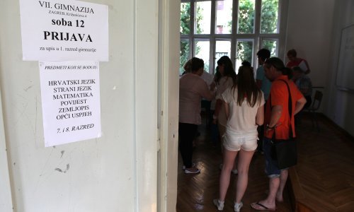 U ponedjeljak kreću prijave za upis u srednje škole, ovdje je sve što trebate znati