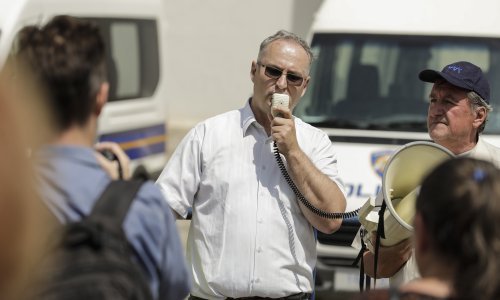 Željezničari prosvjedovali za spas radnih mjesta i opstanak tvrtke za gradnju pruga: Država se ponaša kao maćeha prema željeznici