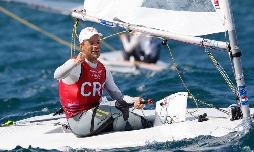 Tonči Stipanović jedri prema još jednom velikom rezultatu; u pratnji mu i Filip Jurišić