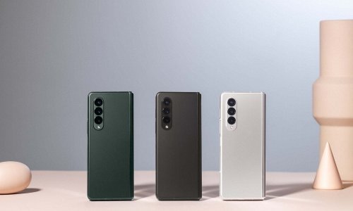 Rekli bi neki da su preklopni telefoni stvar prošlosti. Međutim, Samsung nam je dokazao suprotno!