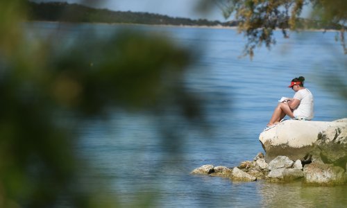 Nakon sunčanog dana stižu kiša i grmljavina, na Jadranu jugo