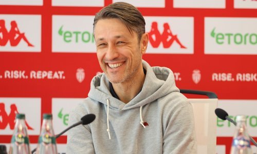 Nakon nagađanja i šuškanja potvrđeno kojeg bundesligaša preuzima bivši hrvatski izbornik Niko Kovač. Trenirat će i jednog od Vatrenih
