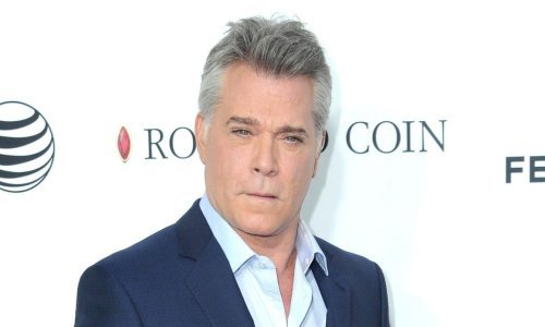 Iznenada je preminuo Ray Liotta, slavni glumac kojeg pamtimo po legendarnoj ulozi u 'Dobrim momcima'