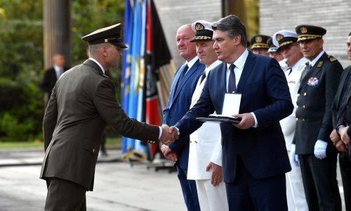 Milanović organizirao prijam u povodu Dana Oružanih snaga: Sami smo se oslobodili