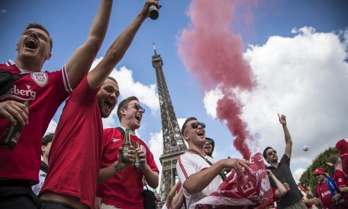 [FOTO] Pogledajte atmosferu s pariških ulica uoči finala Lige prvaka: Realovi navijači 'sjetili' se i Kyliana Mbappea