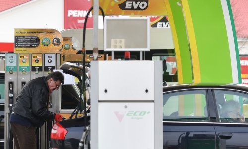 MOL ograničio prodaju goriva: 'Nećemo imati dovoljno za turističku sezonu i žetvu'