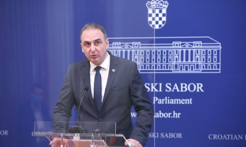 Kapulica: Bio bi red da predsjednik Republike čestita Dan državnosti