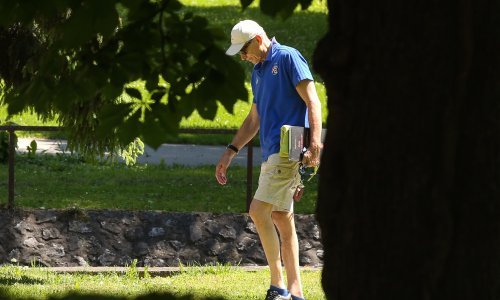 [VIDEO] Horvatinčić slobodno šeće Zagrebom: Snimljen ispred klinike, evo što kaže ministarstvo
