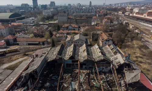 Urušio se krov bivše tvornice Gredelj u Zagrebu: Policija je na terenu