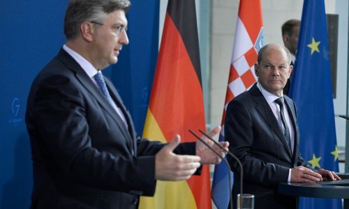 Plenković se sastao s njemačkim kancelarom: 'Od 15. siječnja koristit ćemo samo euro'