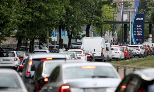 Novi veliki udar na džepove: Cijene goriva od idućeg tjedna dramatično rastu, pun spremnik benzina ide na okruglih 100 eura