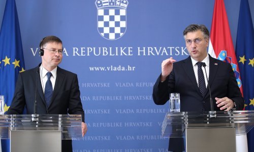 [FOTO/VIDEO] Plenković: Oko uvođenja eura ne smije biti lovaca u mutnom, a ako ih bude, treba ih javno prozvati