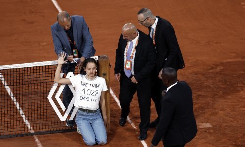 [FOTO] Incident na polufinalu između Čilića i Ruuda; meč je bio prekinut, tenisači i gledatelji u nevjerici, a osiguranje iznenađeno