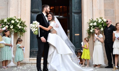 Adriana Ćaleta-Car objavila je fotografiju s vjenčanja, ovoga puta u novoj kreaciji