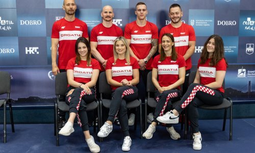 Hrvatski gimnastičari na spektaklu u Gradskom vrtu, jednog od njih će po posljednji put gledati osječka publika