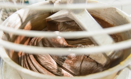 Dvije osobe spašene nakon pada u spremnik pun čokolade u tvornici Mars M&M