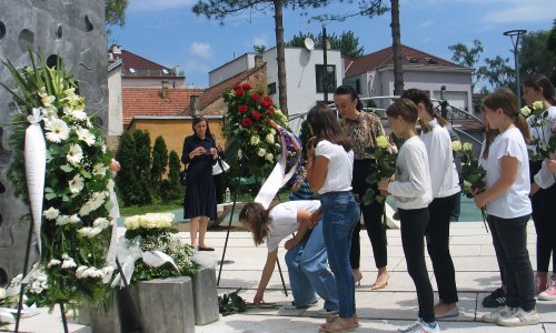 U Slavonskom Brodu odana počast djeci poginuloj u Domovinskom ratu