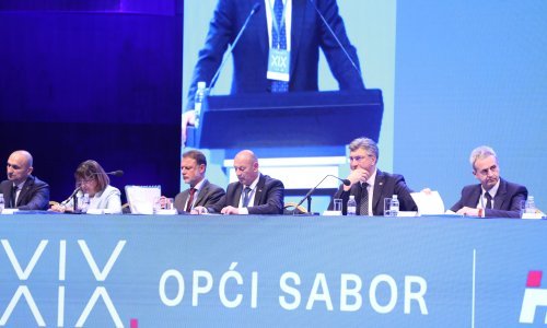 Izabrani novi članovi Predsjedništva i Nacionalnog odbora HDZ-a