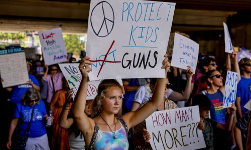 'Hod za naše živote': Prosvjedi protiv nasilja vatrenim oružjem u Washingtonu i diljem SAD-a