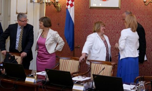 Naše ministrice modno se uskladile za sjednicu Vlade